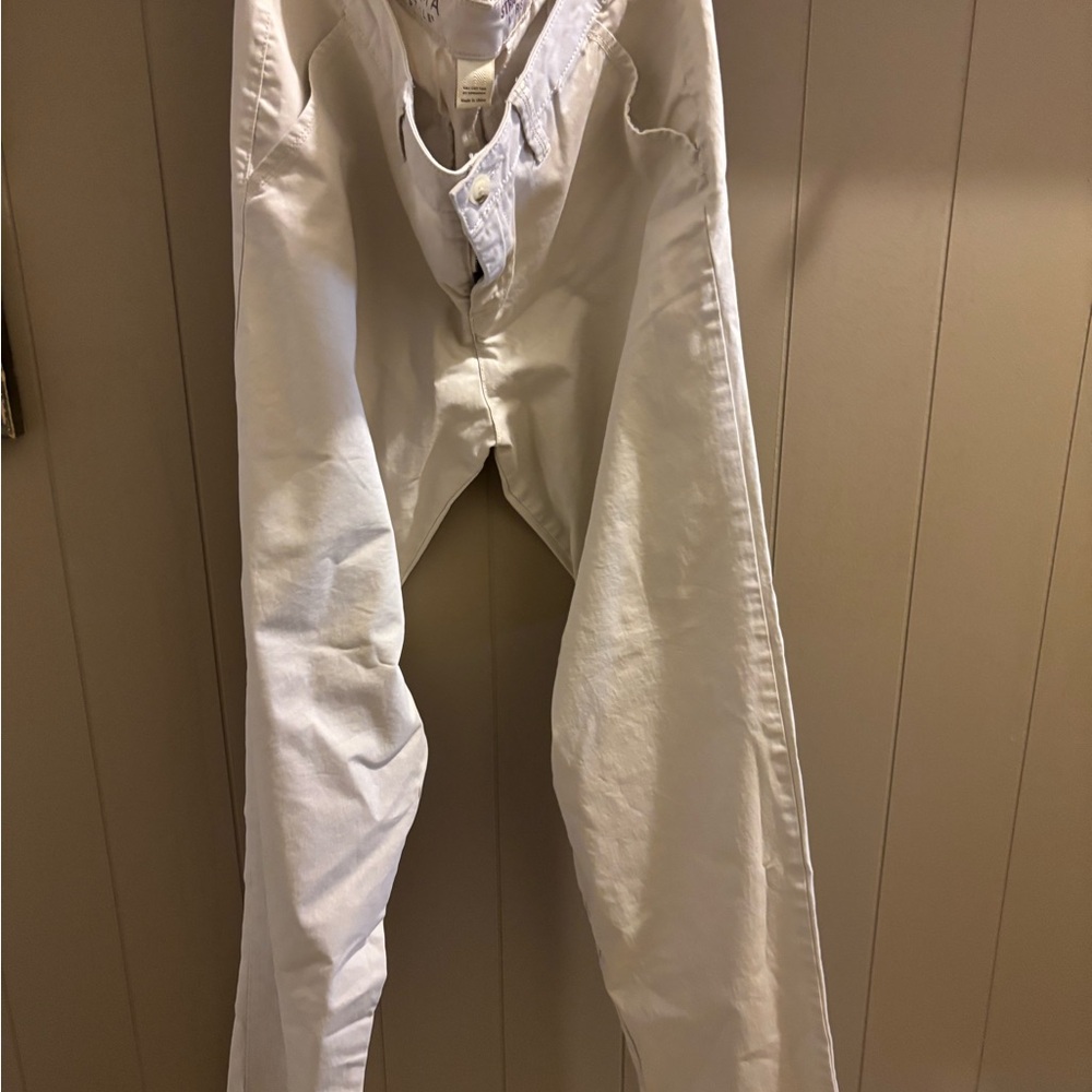 Stylish new women’s khakis